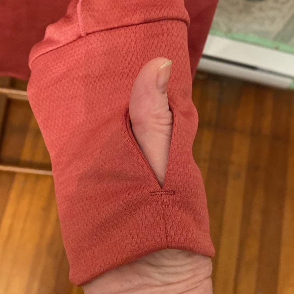 Tuff Athletics long sleeved top. Size Medium - Picture 4 of 7